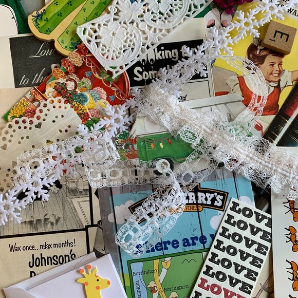 Ephemera Vintage & Contemporary - Picture 2 of 5